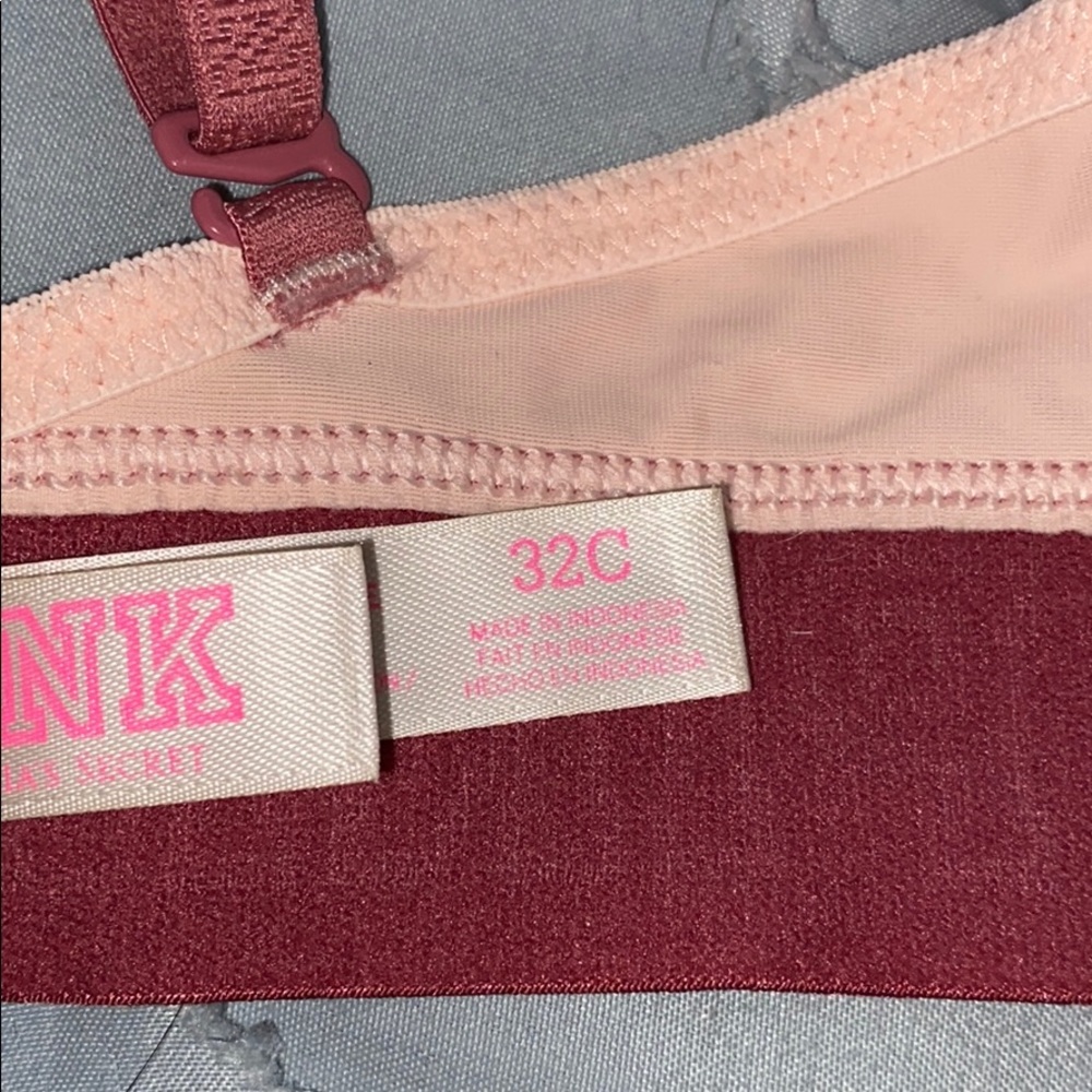Pink bra - Picture 3 of 3